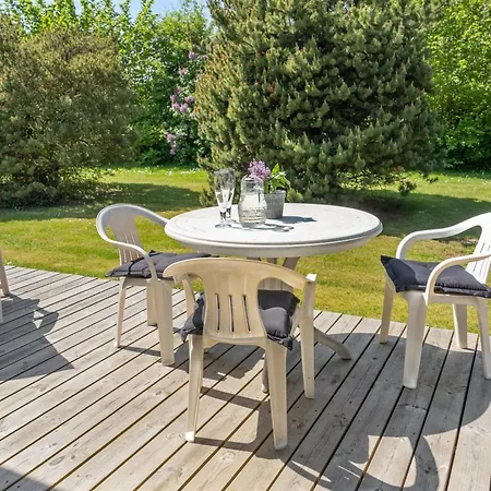 Jarmericus - 300m From The Sea By Interhome