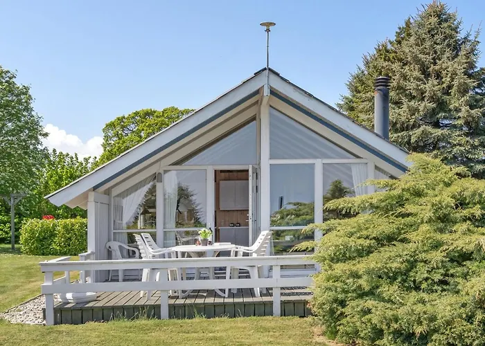 Jarmericus - 300m From The Sea By Interhome